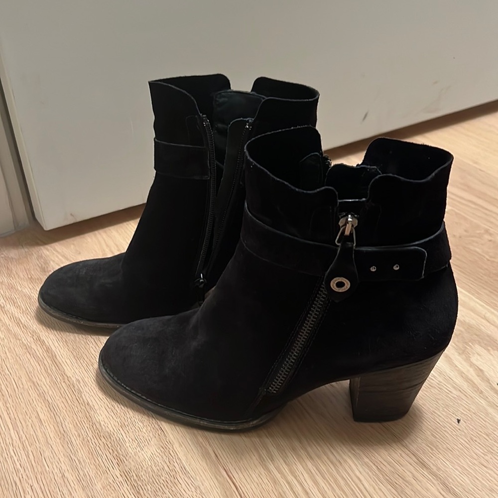 Paul Green Black Suede Booties
